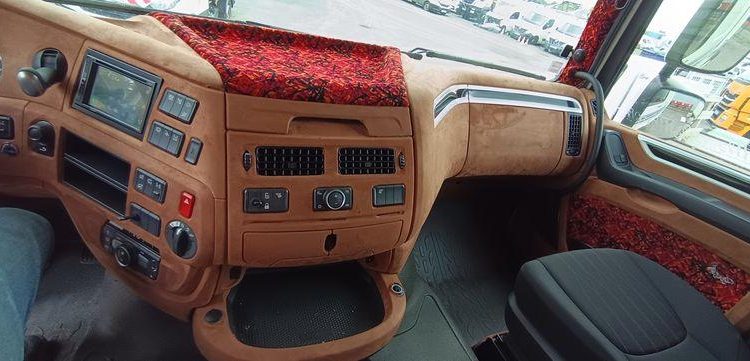 DAF XF 480 FT – 4X2 – SPACE CABINE  – 459764 KMS – ANNEE 2022 BLANC GG-849-FB