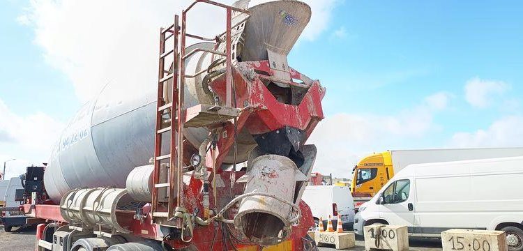 DEBUF SEMI BETONNIERE 12M3 – BM12-36-2 – 2 ESSIEUX – PTAC 36 TONNES – ANNEE 2012  GK-847-FJ