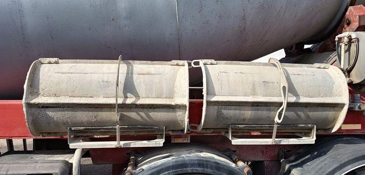 DEBUF SEMI BETONNIERE 12M3 – BM12-36-2 – 2 ESSIEUX – PTAC 36 TONNES – ANNEE 2012  GK-847-FJ