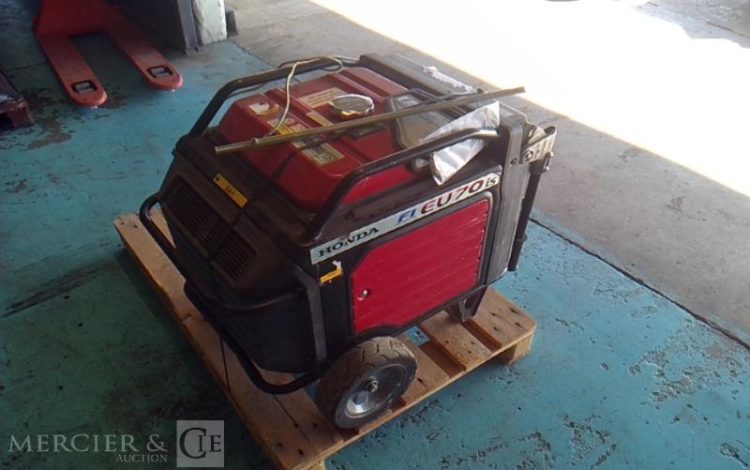 GENERIQUE GROUPE ELECTROGENE 7KVA INVERTER ROUGE GRO010615