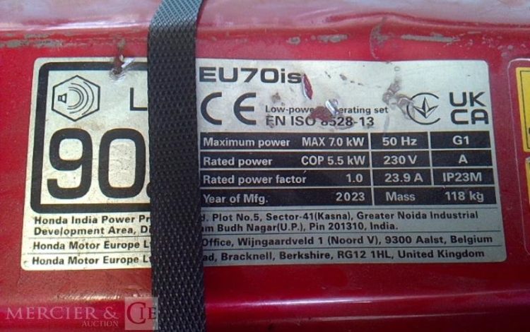 GENERIQUE GROUPE ELECTROGENE 7KVA INVERTER ROUGE GRO010615