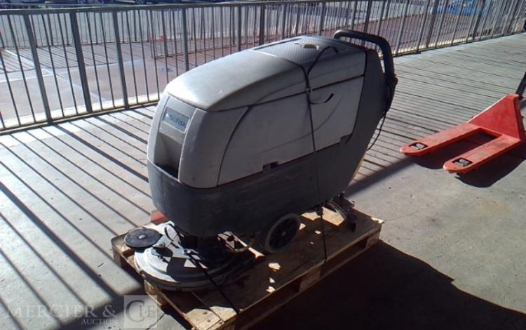 AUTOLAVEUSE 1400M2/H 1,5KW / 220V  LAV010234