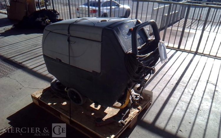 AUTOLAVEUSE 1400M2/H 1,5KW / 220V  LAV010234