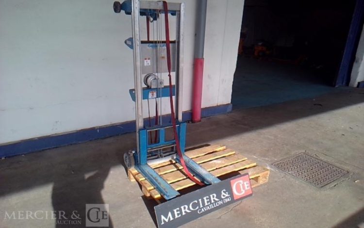 LEVE MATERIAU VERT 3,10M 180KG  LEV010779