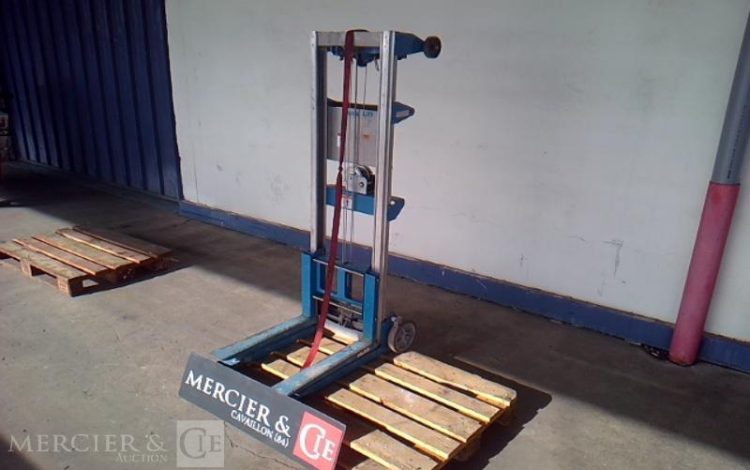 LEVE MATERIAU VERT 3,10M 180KG  LEV010779