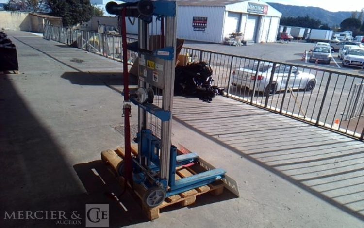 LEVE MATERIAU VERT 3,10M 180KG  LEV010779