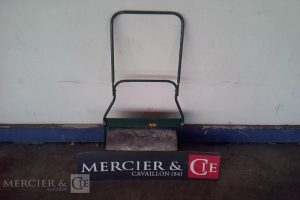 ROULEAU A GAZON 48KG  ROU010538