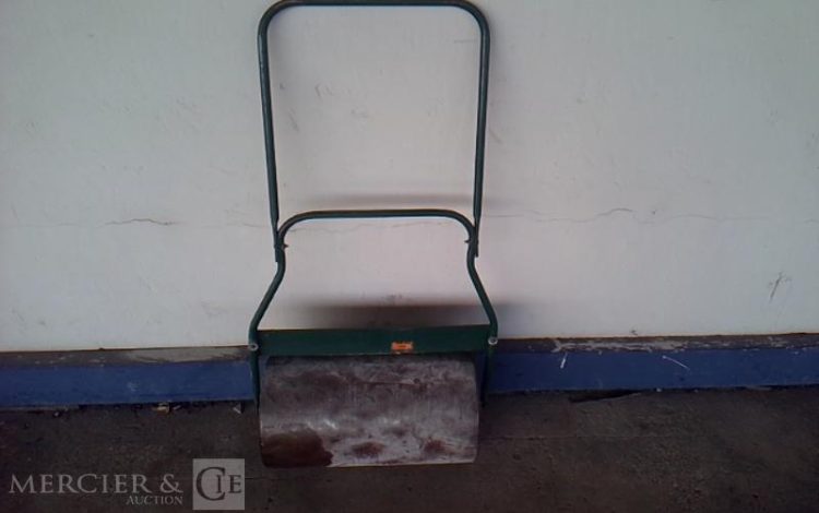 ROULEAU A GAZON 48KG  ROU010538