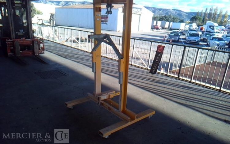 PORTIQUE POUR ESSAIS EN CHARGE  SUP010058
