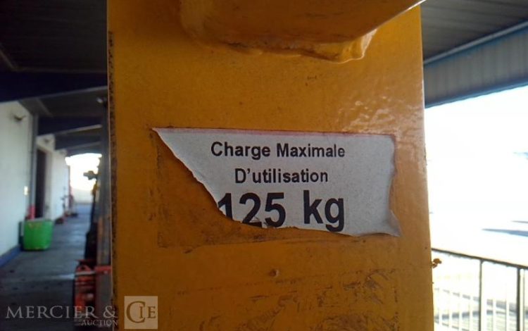 PORTIQUE POUR ESSAIS EN CHARGE  SUP010058