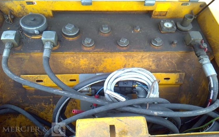 CUVE FUEL DISTRI  TAN010064