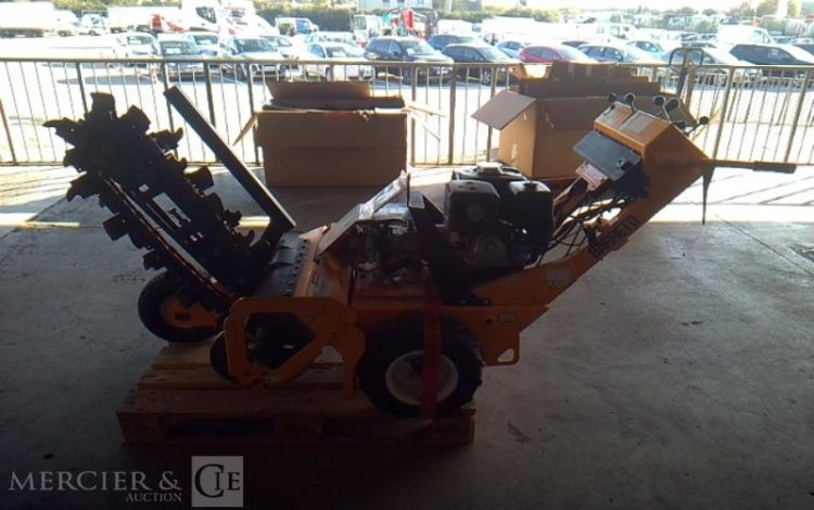 GENERIQUE TRANCHEUSE SOLS HYDRAULIQUE JAUNE TRA010192