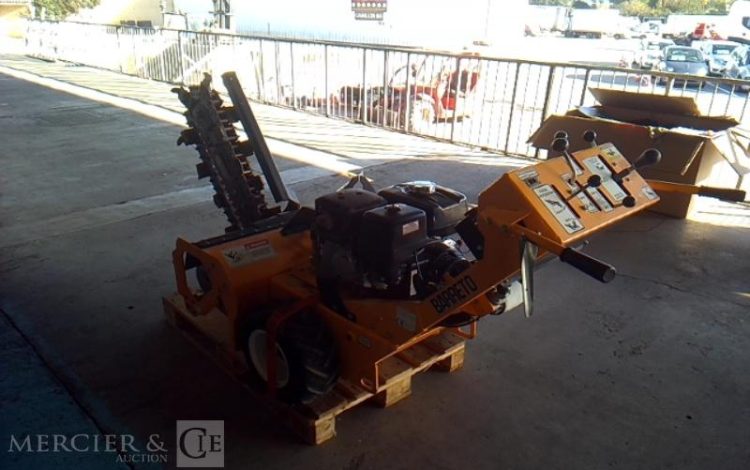 GENERIQUE TRANCHEUSE SOLS HYDRAULIQUE JAUNE TRA010192