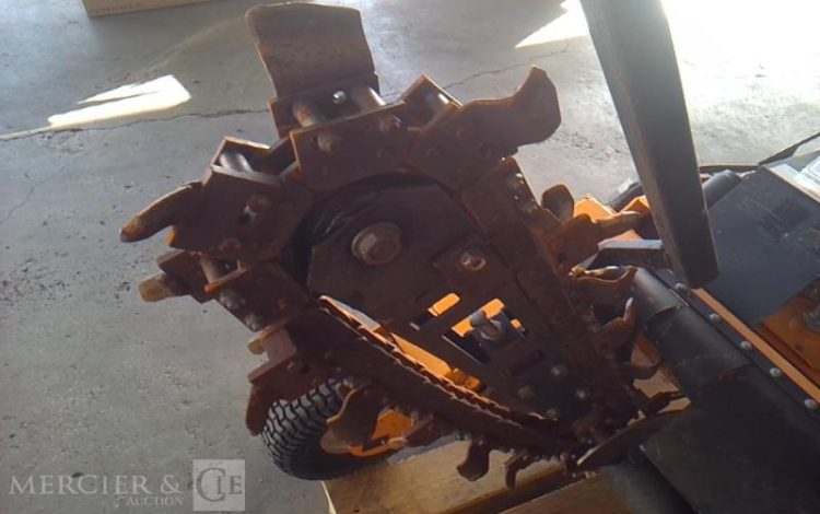 GENERIQUE TRANCHEUSE SOLS HYDRAULIQUE JAUNE TRA010192