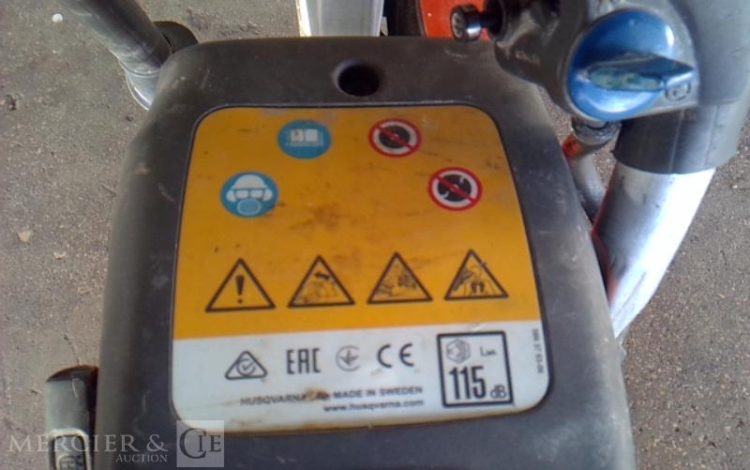 GENERIQUE TRONCONNEUSE MATYERIAUX 300MM ORA TRO014376