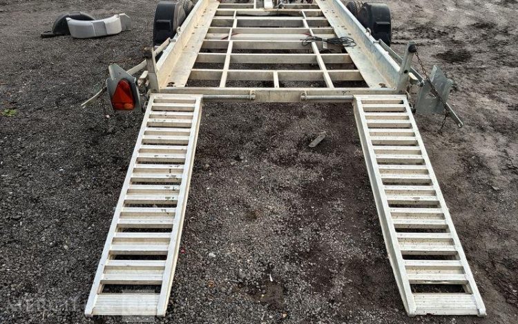 HUBIERE REMORQUE PORTE ENGIN 3T5  FF-480-ZX