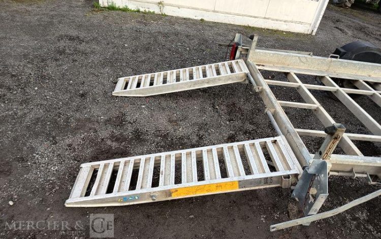 HUBIERE REMORQUE PORTE ENGIN 3T5  FF-480-ZX