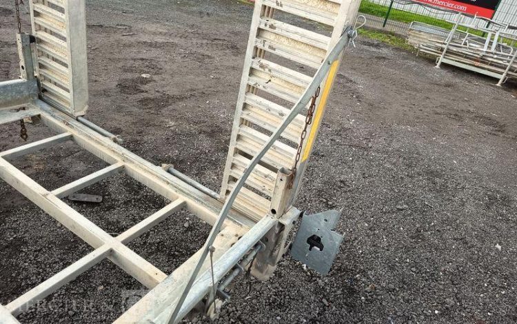 HUBIERE REMORQUE PORTE ENGIN 3T5  FF-480-ZX