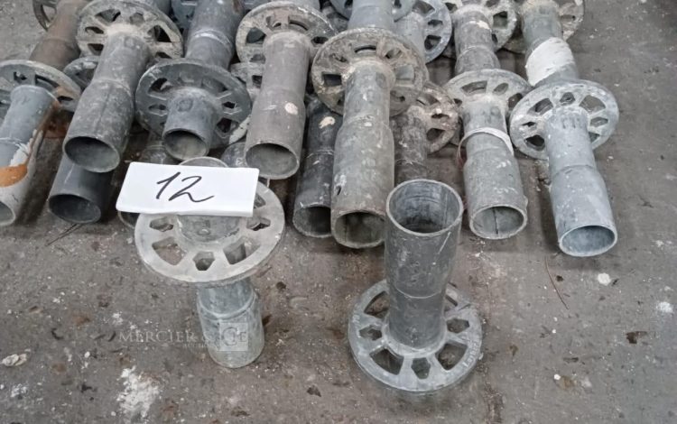 Autre Lot de 50 manchons courts de 15 cm équipés de rosaces Layer, destinés aux échafa  12