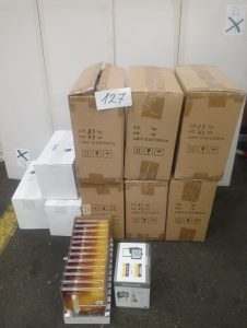 Autre Lot de 36 pièces comprenant des projecteurs halogènes IP54 pour éclairage extéri  130