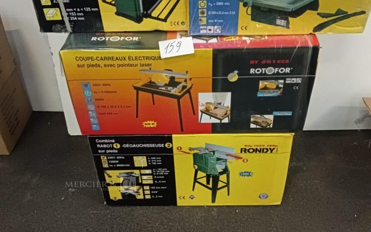 Autre Ensemble de 4 machines neuves en cartons dorigine, comprenant une raboteuse  162