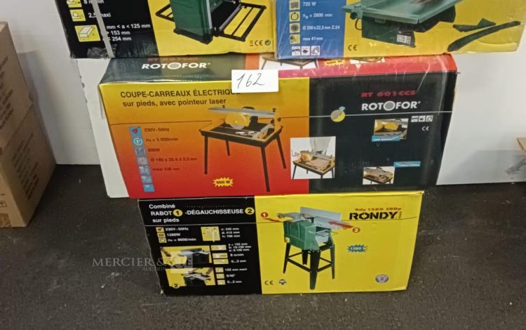 Autre Ensemble de 4 machines neuves en cartons dorigine, comprenant une raboteuse st  165