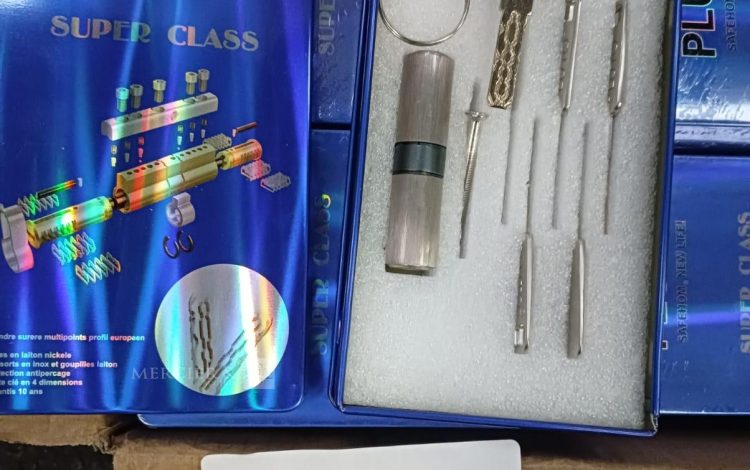 Autre Lot de 60 cylindres de sécurité Pluto  Super Class  175