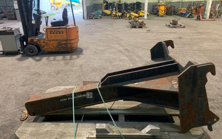 AGRI BR702000-01  LOT000126