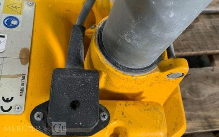 KUNZLE & TASIN SCORPION  PON010056