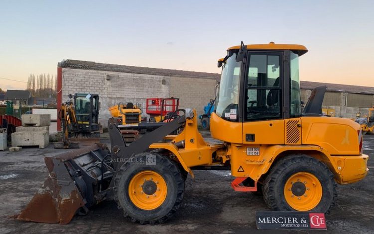 VOLVO L30G  KUB010158
