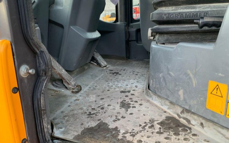 VOLVO L30G  KUB010158