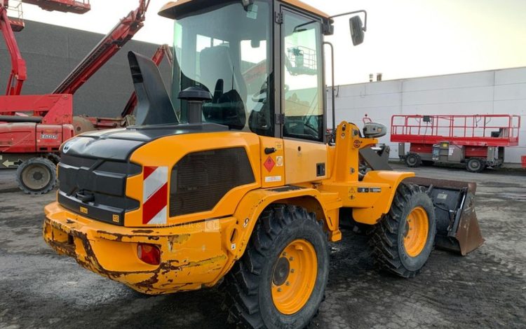 VOLVO L30G  KUB010158