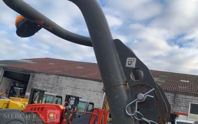 AUSA D100AHG  GYR010086