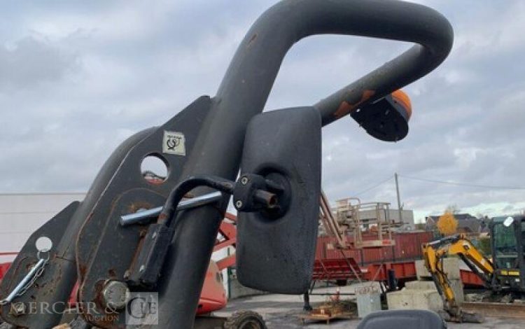 AUSA D100AHG  GYR010086