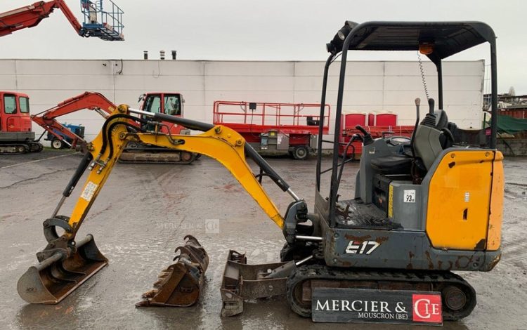 BOBCAT E17  PEL010297