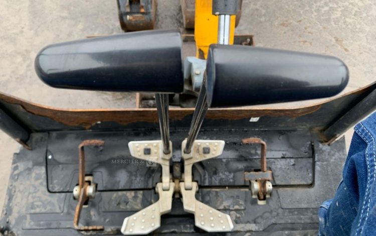 BOBCAT E17  PEL010297