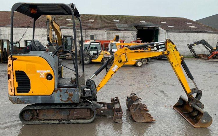 BOBCAT E17  PEL010297