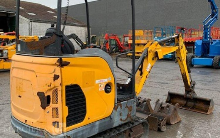 BOBCAT E17  PEL010297