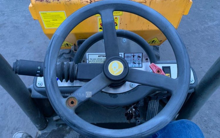 AUSA D100 AHA  DUM010042