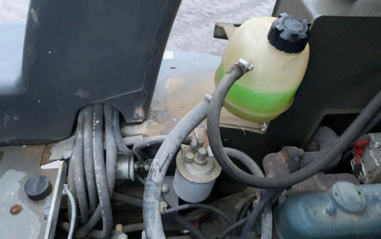 AUSA D100 AHA  DUM010042