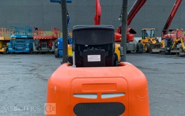 AUSA D100 AHA  DUM010042