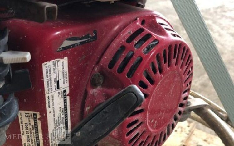 BETON TROWEL BT90HF160  472MAM10