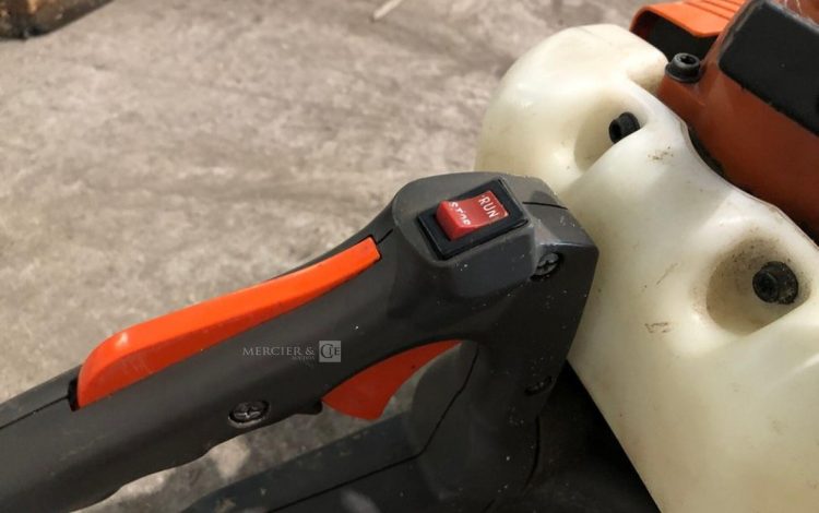 HUSQVARNA   411MAM10