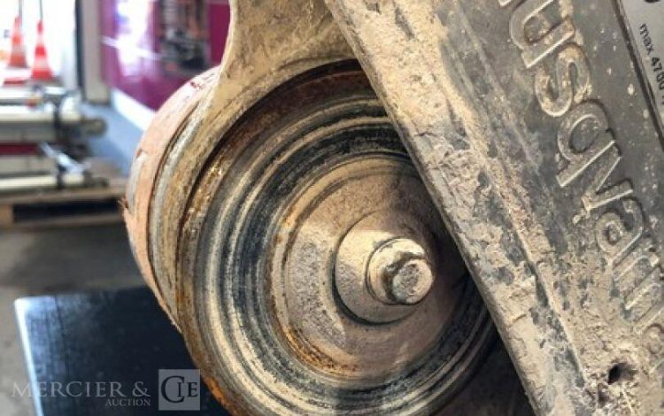 HUSQVARNA K770  393MAM10