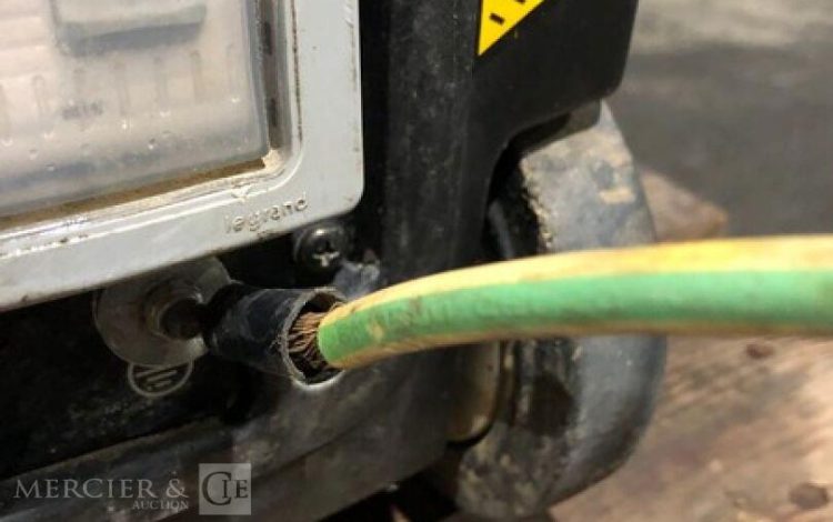 ACCESS 3000  379MAM10