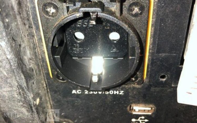 ACCESS 3000  379MAM10