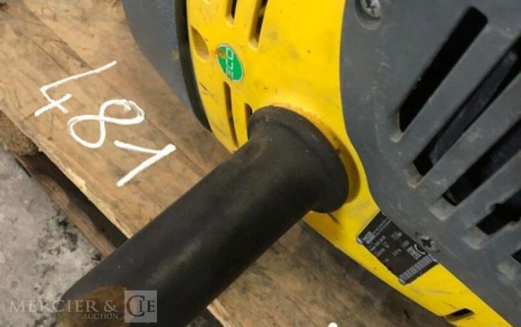 WACKER NEUSON BH65  481MAM10