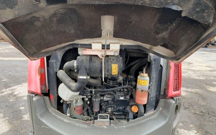 YANMAR VIO25-4  242573