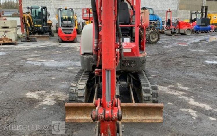 YANMAR VIO25-4  242573