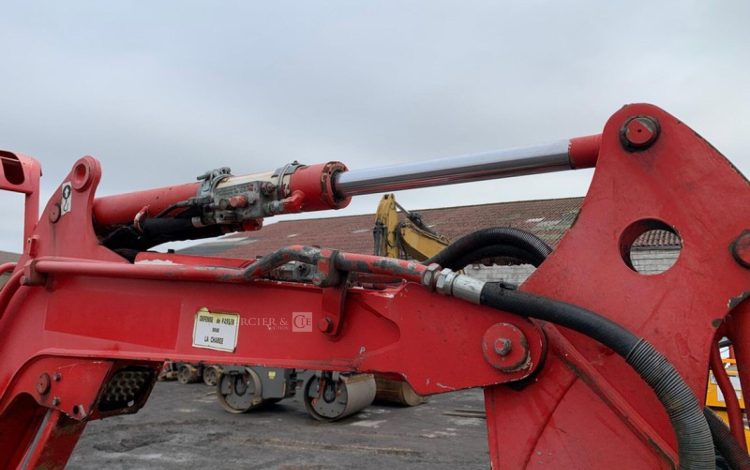 YANMAR VIO25-4  242573